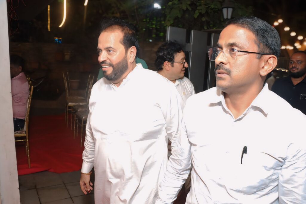 Prominent personalities joined the prayer and celebration with warmth