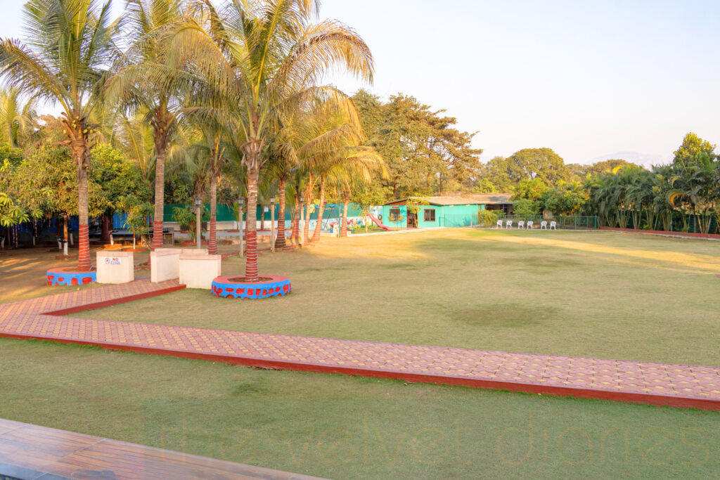 Outdoor garden photography for resorts near Mumbai