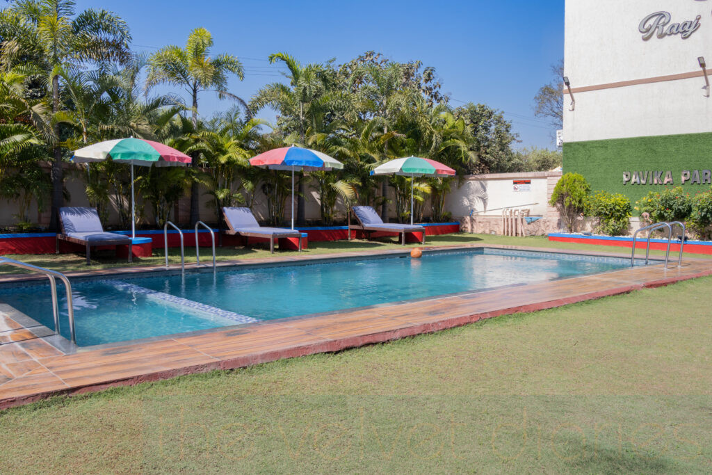 Resort pool photography for luxury stays near Mumbai