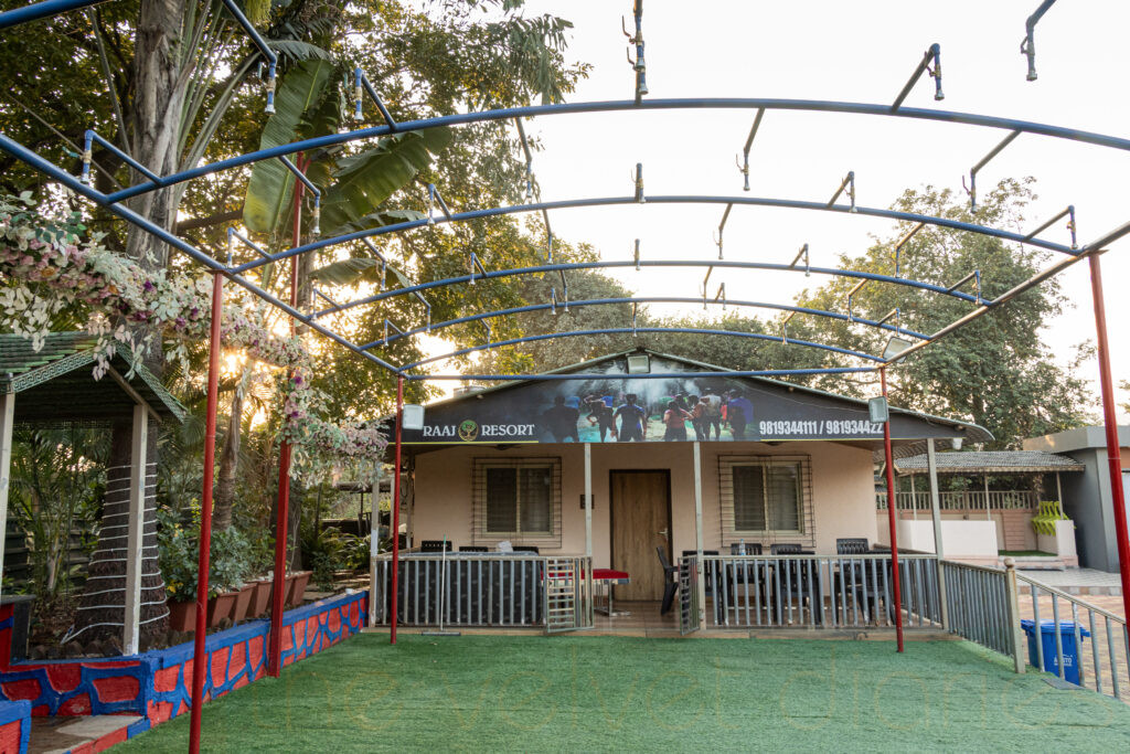 Lush outdoor spaces photographed to highlight resort-style experiences.