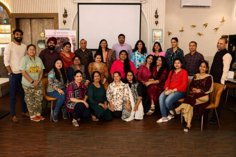 Group photograph during Mumbai business networking event