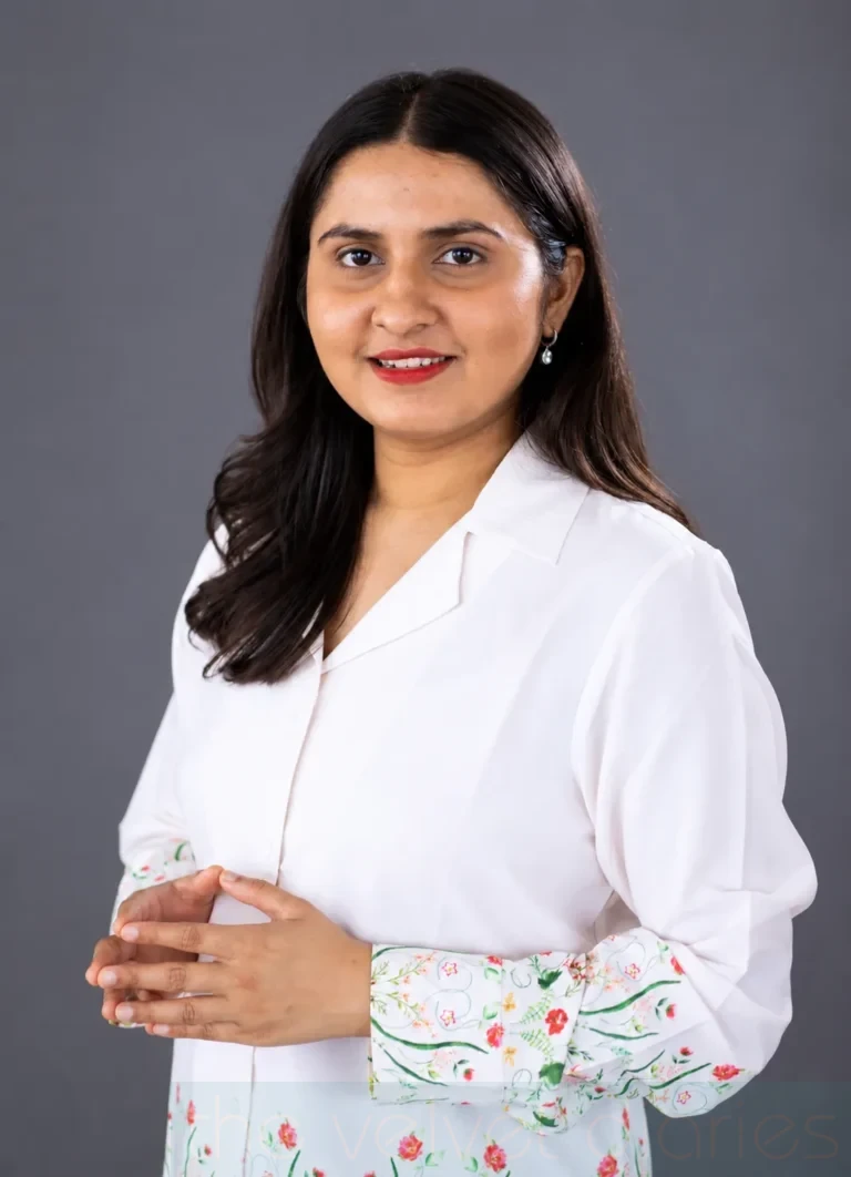 Professional business headshot of an employee in Sanpada and Seawoods Navi Mumbai