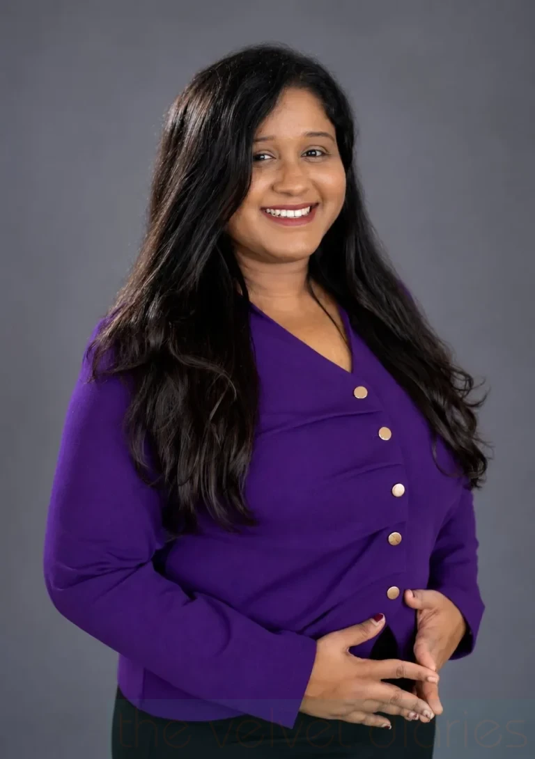 Professional corporate headshot photography for working professionals in Mumbai